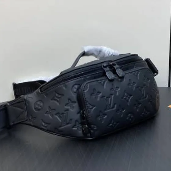 Louis Vuitton M47058 Monogram Shadow Black 30 x 15 x 8 crossbody